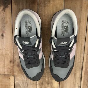 New Balance 237 V1 Sneakers Shadow Grey/December Sky Women’s 7.5